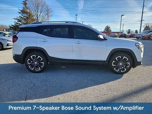 Used 2022 GMC Terrain SLT w/ Infotainment Package II image 8