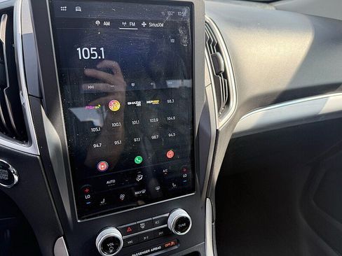 Used 2022 Ford Edge SEL AWD/4WD image 25