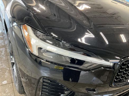 Used 2024 Volvo XC60 B5 Plus image 31