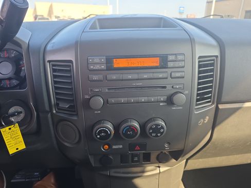 Used 2005 Nissan Titan XE w/ (W02) Preferred Pkg RWD image 13