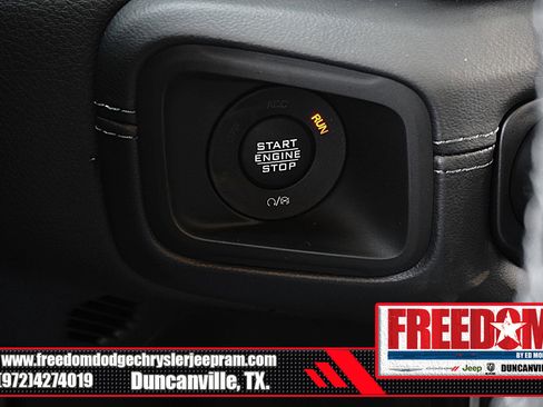 New 2025 Jeep Gladiator Sport image 35