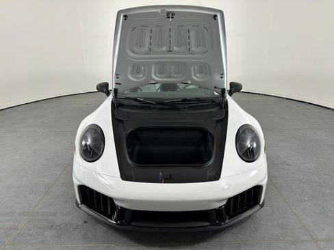 Certified 2025 Porsche 911 Carrera GTS RWD image 27