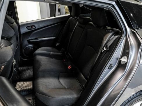 Used 2020 Toyota Prius LE FWD image 34