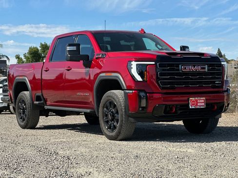 Used 2024 GMC Sierra 2500 AT4 w/ AT4 Premium Plus Package AWD/4WD image 10