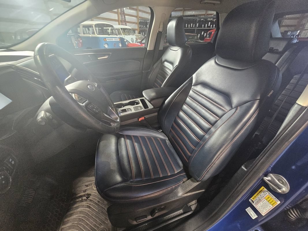 Used 2022 Ford Edge SEL w/ Sport Appearance Package AWD/4WD image 13
