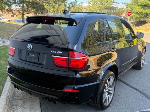 Used 2011 BMW X5 M image 3