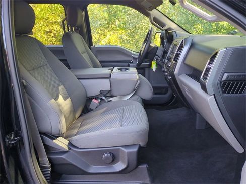 Used 2018 Ford F150 XLT w/ XTR Package image 26