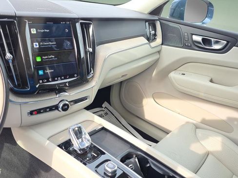 Used 2022 Volvo XC60 B5 Inscription w/ Advanced Package image 23