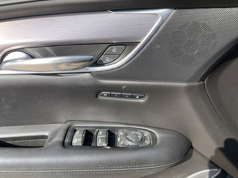 Used 2019 Cadillac XT5 Premium Luxury image 9