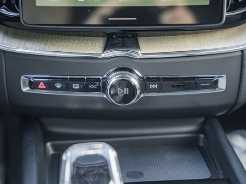 New 2026 Volvo XC60 T8 Plus w/ Protection Package Premier image 22