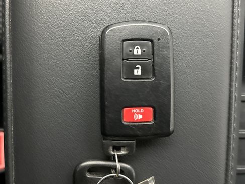 Used 2020 Toyota Tundra Platinum AWD/4WD image 23