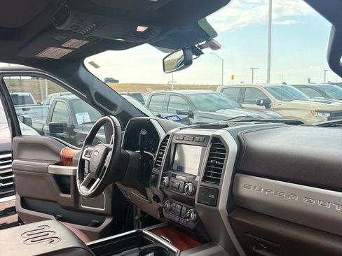 Used 2020 Ford F250 King Ranch w/ King Ranch Ultimate Package AWD/4WD image 20