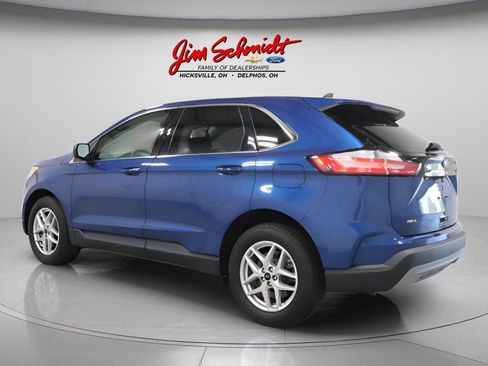 Used 2024 Ford Edge SEL w/ Convenience Package AWD/4WD image 4