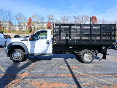 Used 2016 Ford F550 4x4 Regular Cab Super Duty image 3