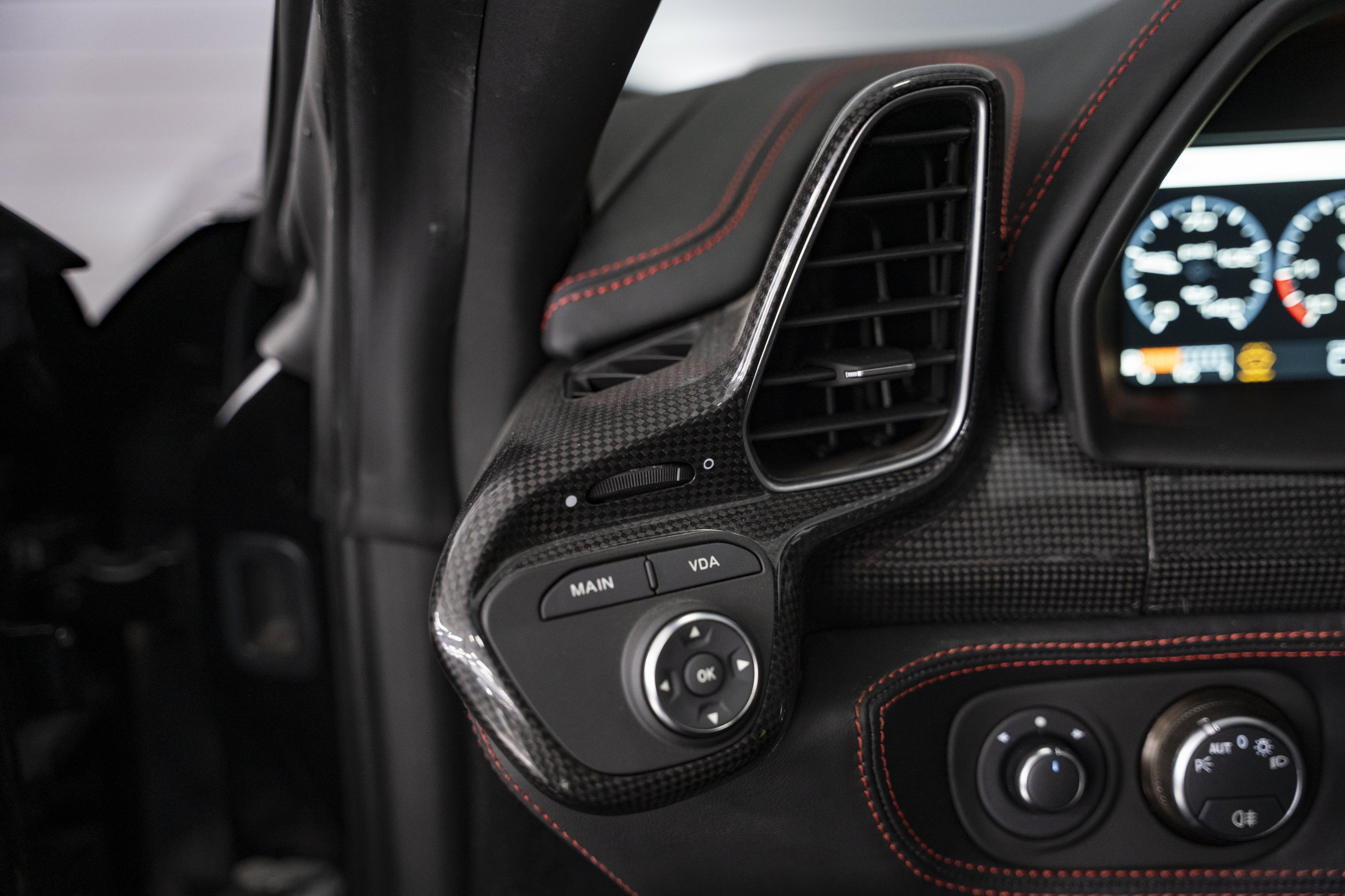 Used 2011 Ferrari 458 Italia Coupe RWD image 39