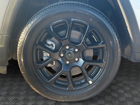 New 2026 Jeep Compass Latitude image 23