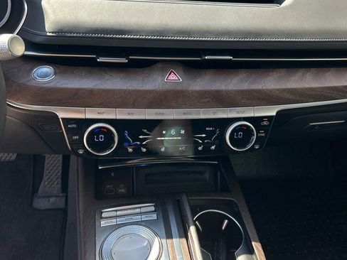 Used 2022 Genesis G80 2.5T w/ Prestige Package image 10