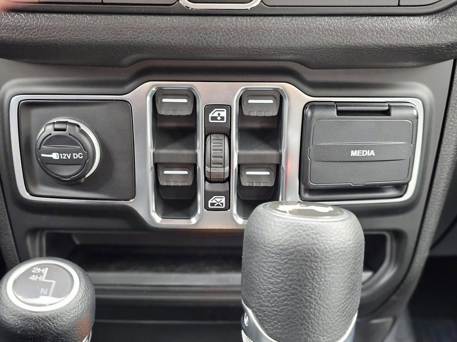 New 2026 Jeep Wrangler Unlimited Sport AWD/4WD image 19