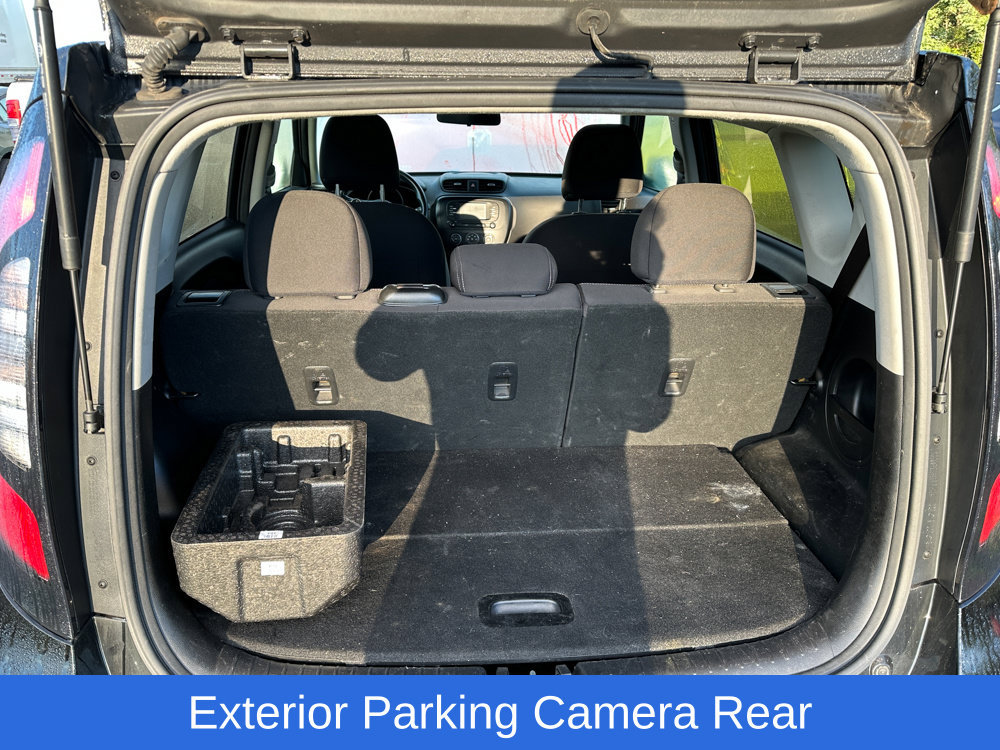 Used 2019 Kia Soul FWD image 6