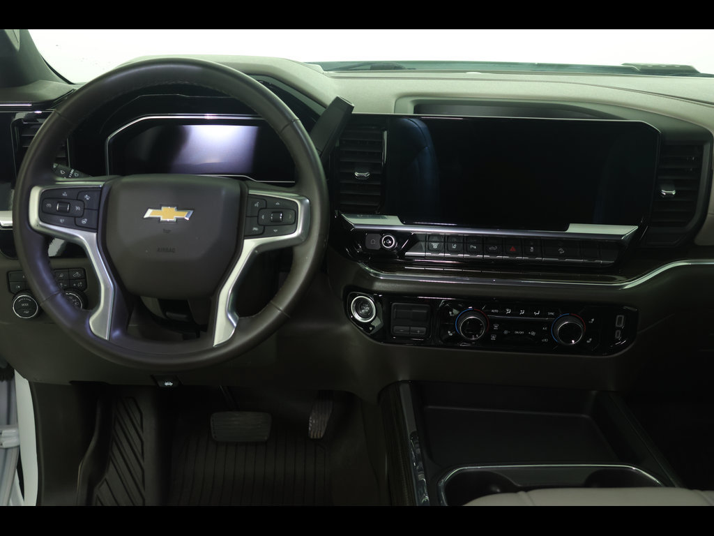 Used 2024 Chevrolet Silverado 2500 LT AWD/4WD image 19
