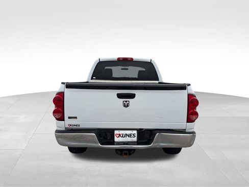 Used 2008 Dodge Ram 1500 Truck ST image 11