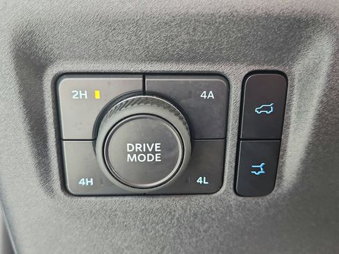 Used 2025 Ford Expedition Active AWD/4WD image 30