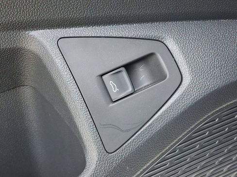 Used 2025 Volkswagen Jetta S image 26