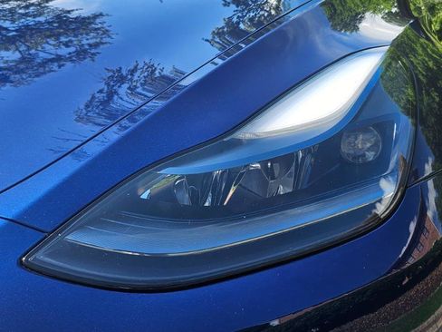 Used 2023 Tesla Model Y Long Range AWD/4WD image 28