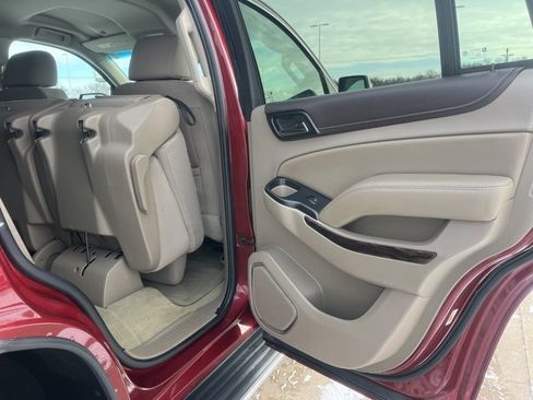 Used 2016 GMC Yukon SLE w/ HD Trailering Package image 46