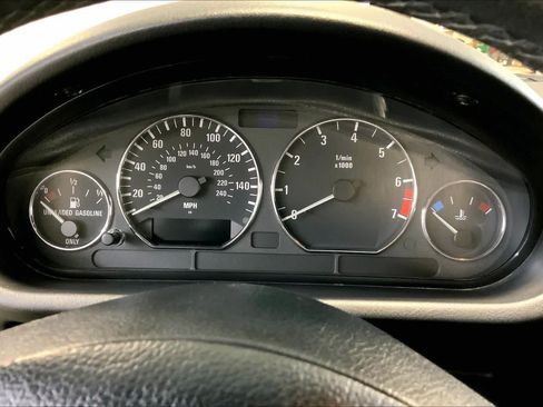Used 2002 BMW Z3 2.5i RWD image 24