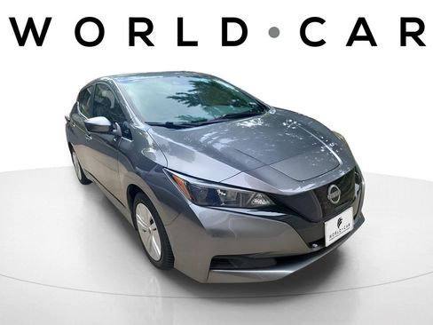 Used 2025 Nissan Leaf S FWD image 1
