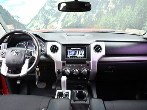 Used 2016 Toyota Tundra SR5 image 18