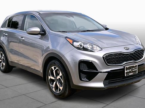 Used 2022 Kia Sportage LX image 3