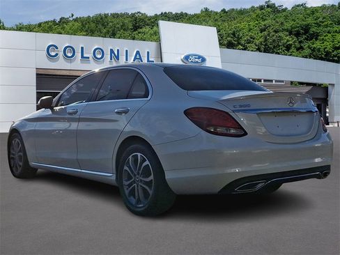 Used 2018 Mercedes-Benz C 300 4MATIC Sedan image 4