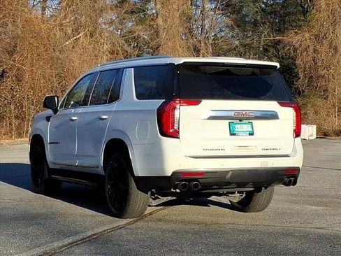 Certified 2022 GMC Yukon Denali image 5