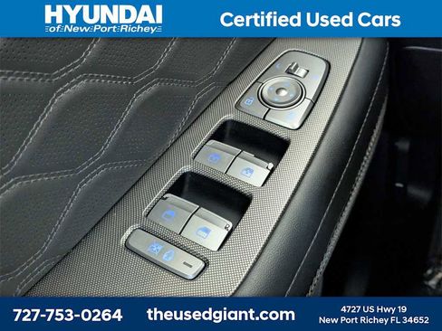 Used 2022 Hyundai Palisade Calligraphy image 39