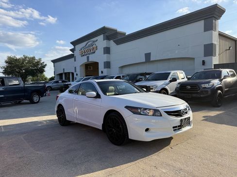 Used 2011 Honda Accord EX-L image 37