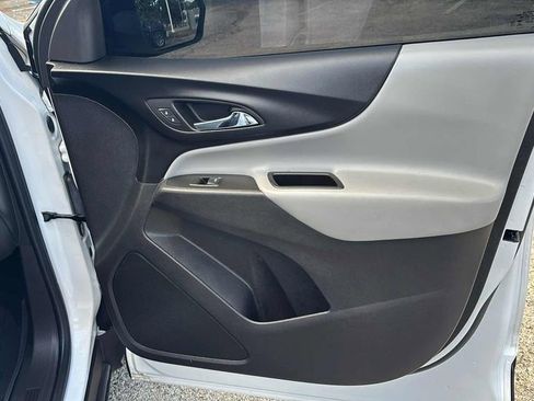 Used 2024 Chevrolet Equinox LS w/ LS Convenience Package image 46