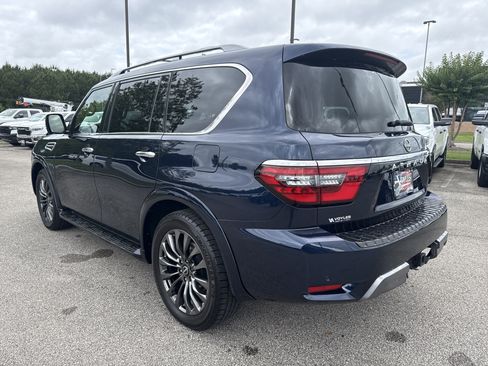 Used 2023 Nissan Armada Platinum w/ Captain's Chairs Package AWD/4WD image 5