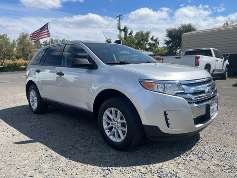 Used 2014 Ford Edge SE w/ Equipment Group 101A FWD image 3