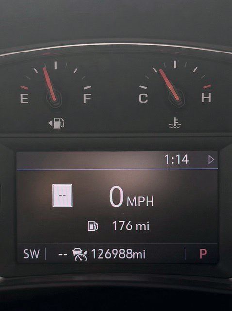 Used 2022 Chevrolet Equinox Premier AWD/4WD image 17