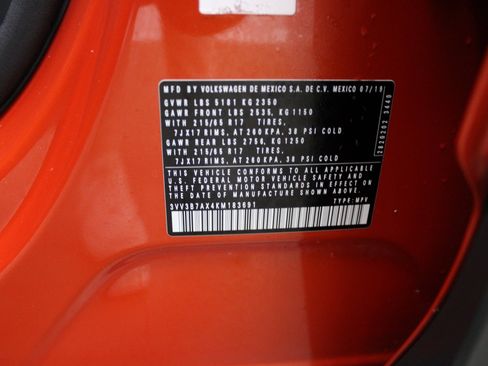 Used 2019 Volkswagen Tiguan SE image 44