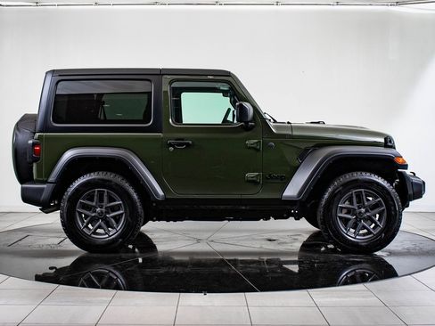 Used 2024 Jeep Wrangler Sport S image 6