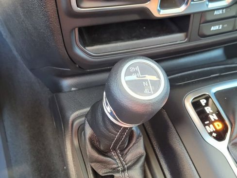 New 2026 Jeep Gladiator Sport image 18