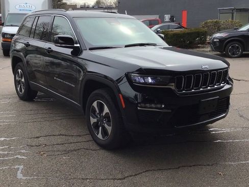 Used 2024 Jeep Grand Cherokee Limited 4xe image 1