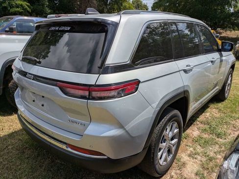 Used 2022 Jeep Grand Cherokee Limited AWD/4WD image 5