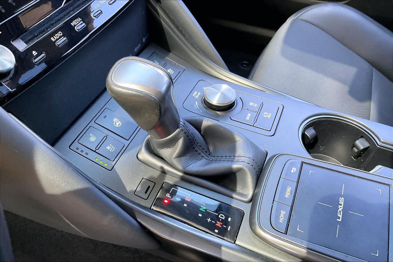 Used 2024 Lexus IS 300 w/ Comfort Package RWD image 16