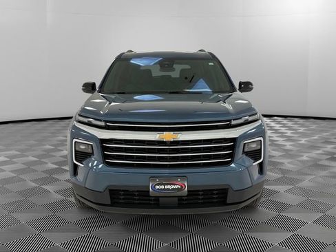 Certified 2025 Chevrolet Traverse LT w/ Sun and Wheel Package AWD/4WD image 8