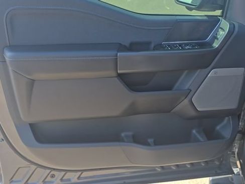 Used 2025 Ford F150 Lariat AWD/4WD image 14