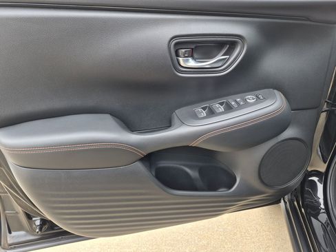 Used 2023 Honda HR-V Sport image 13